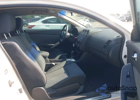 2009 Nissan Altima 2.5S z USA, uszkodzony, nr VIN 1N4AL24E59C157294